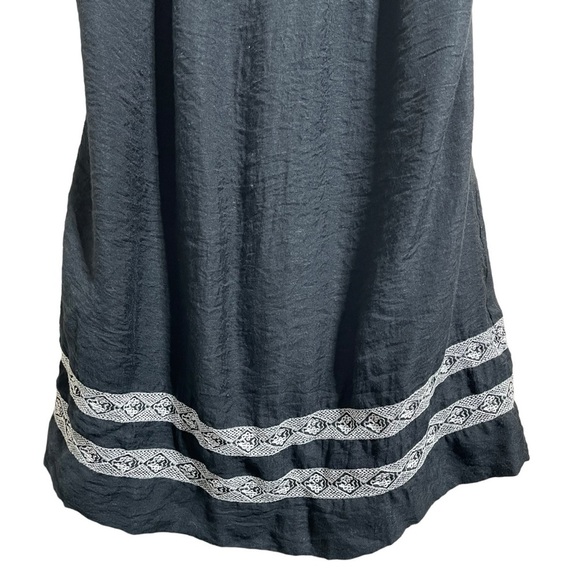 BCBG MaxAzria Lace Hem Cross Back Dress Women’s Size XS - Picture 4 of 6